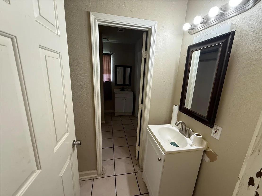 Photo of 3318 Mooney Road
