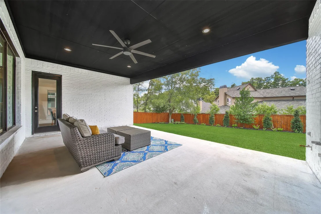 Photo of 115 Oak Estates Drive