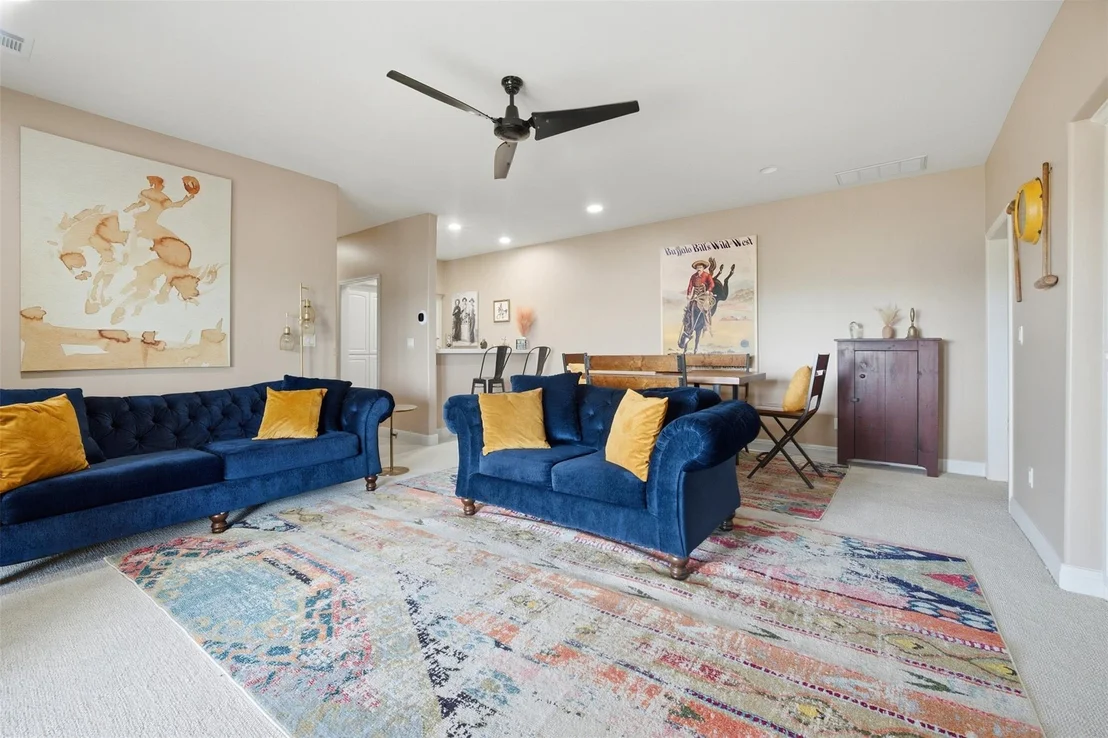 Photo of 6103 Lakeshore Drive