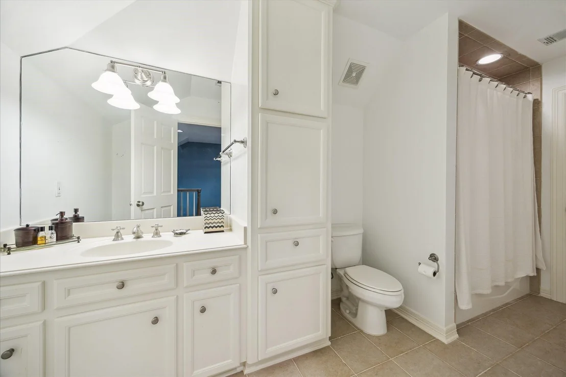 Photo of 210 Park Laureate Drive