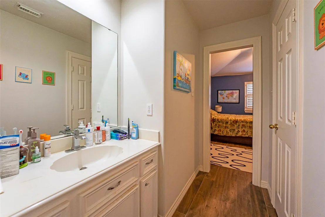 Photo of 8002 Royal Crest Court