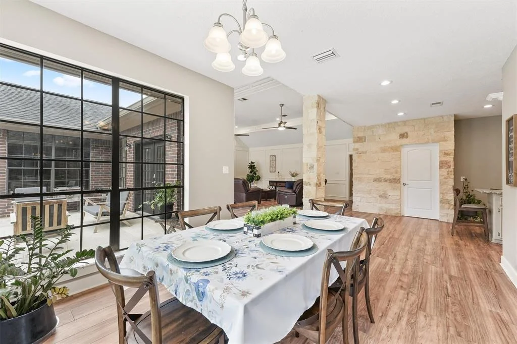 Photo of 7522 Fairchild Road