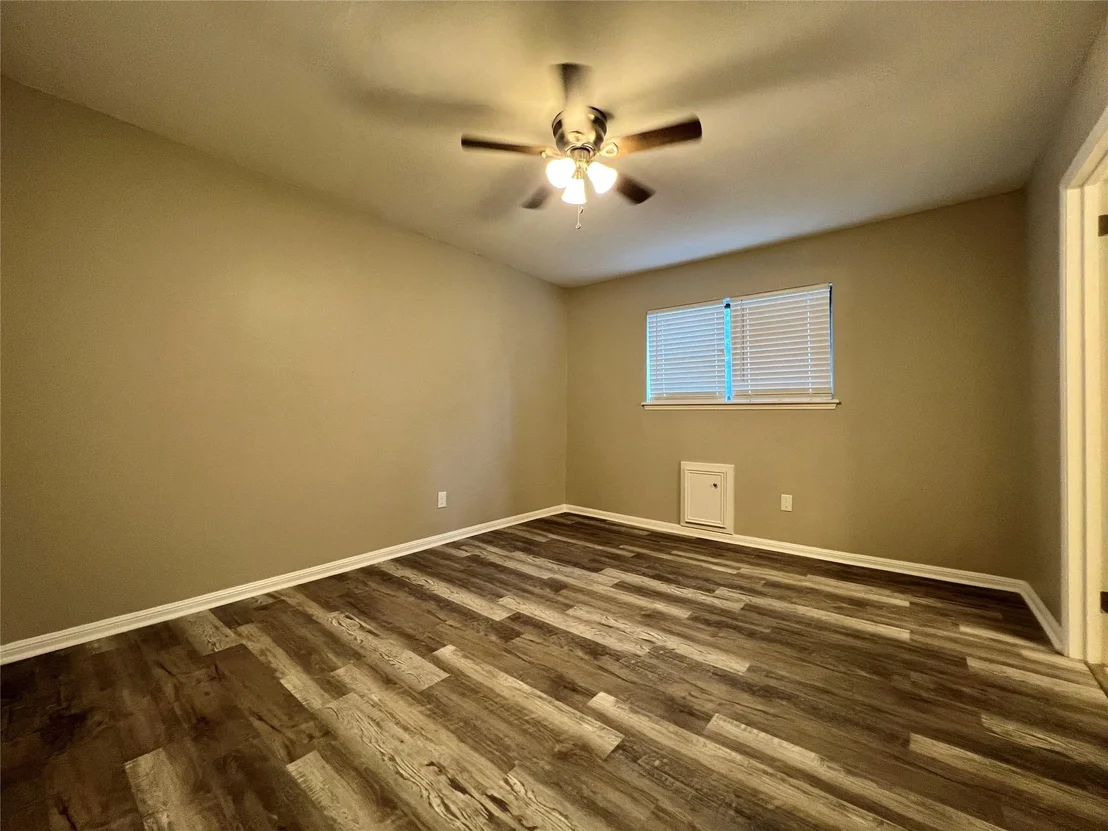 Photo of 1506 Castlerock Drive