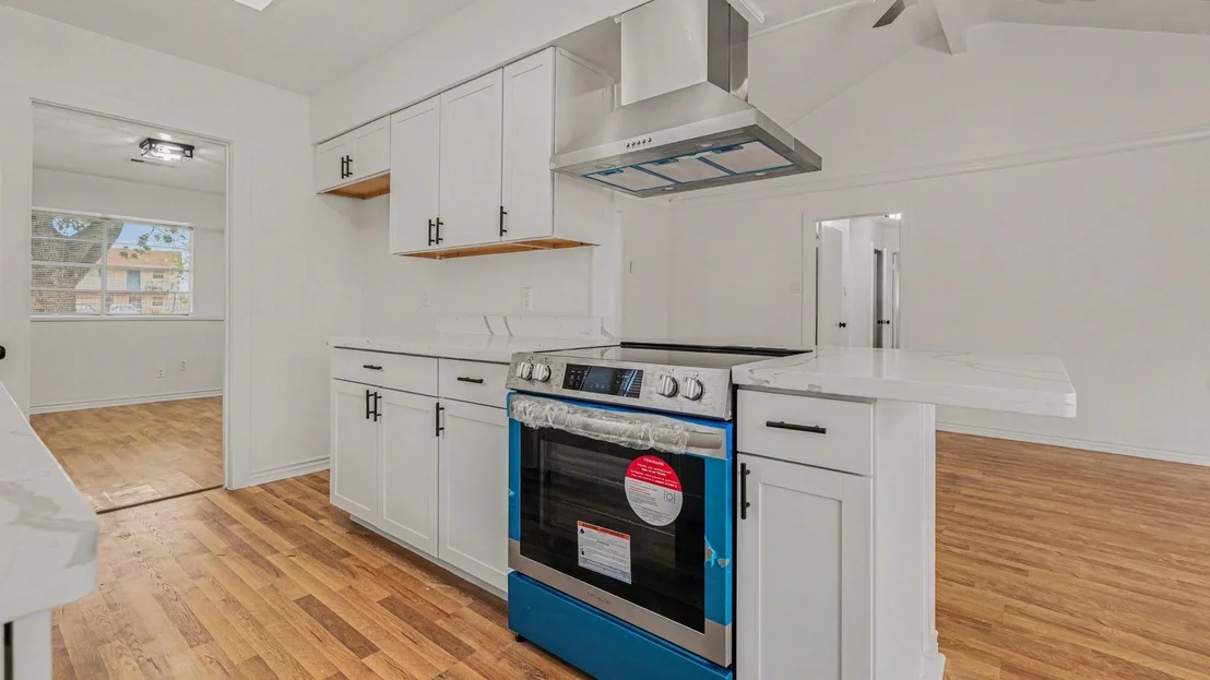 Photo of 4523 Hemlock Drive