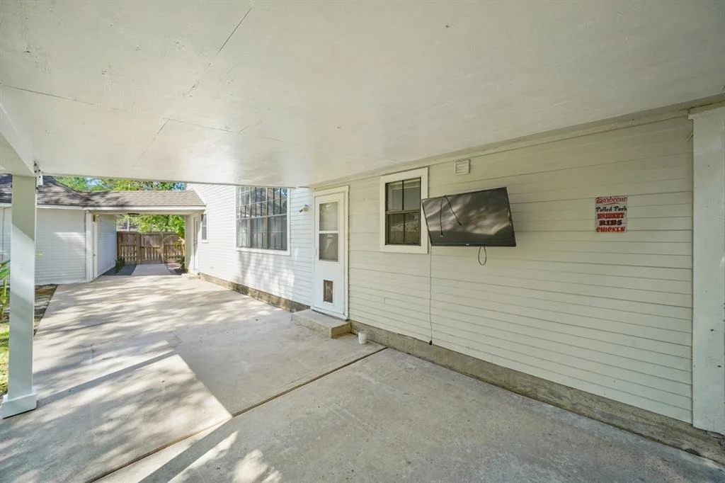 Photo of 13502 Pine Drive