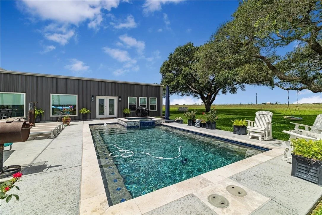 Photo of 686 Rappold Road