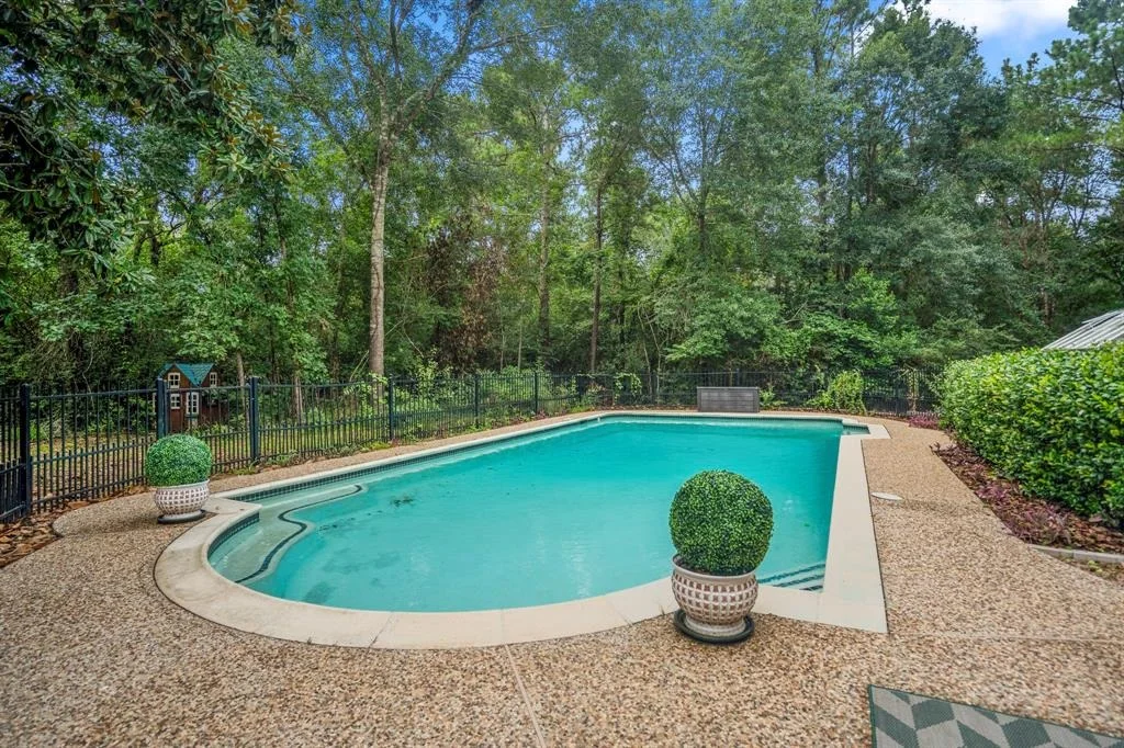 Photo of 107 Central Trace Drive