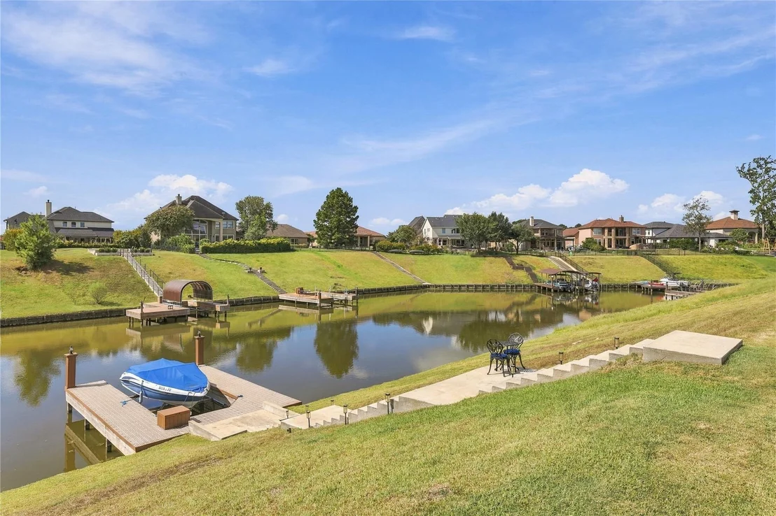 Photo of 11600 Grand Pine Drive