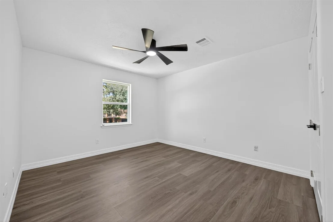 Photo of 559 Hampton Road