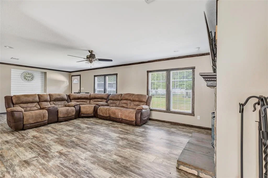 Photo of 297 County Road 3792