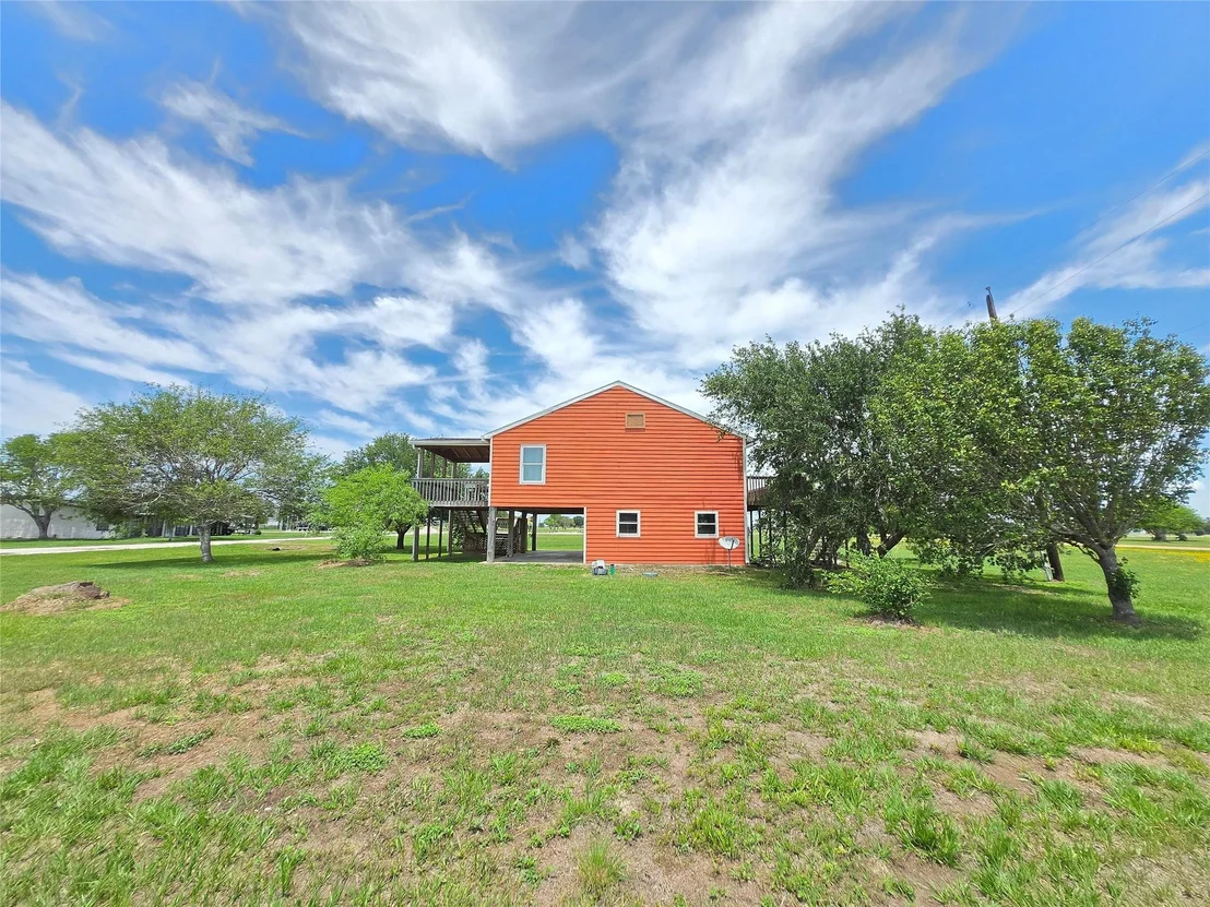 Photo of 205 Buckskin Drive