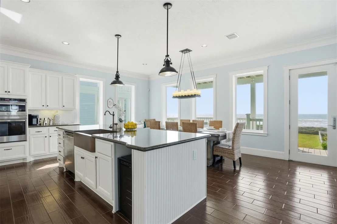 Photo of 11622 Beachside