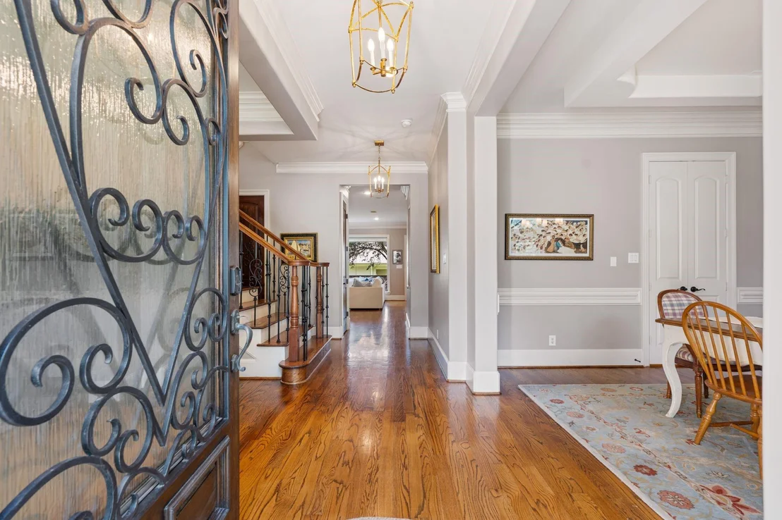 Photo of 5202 Patrick Henry Street