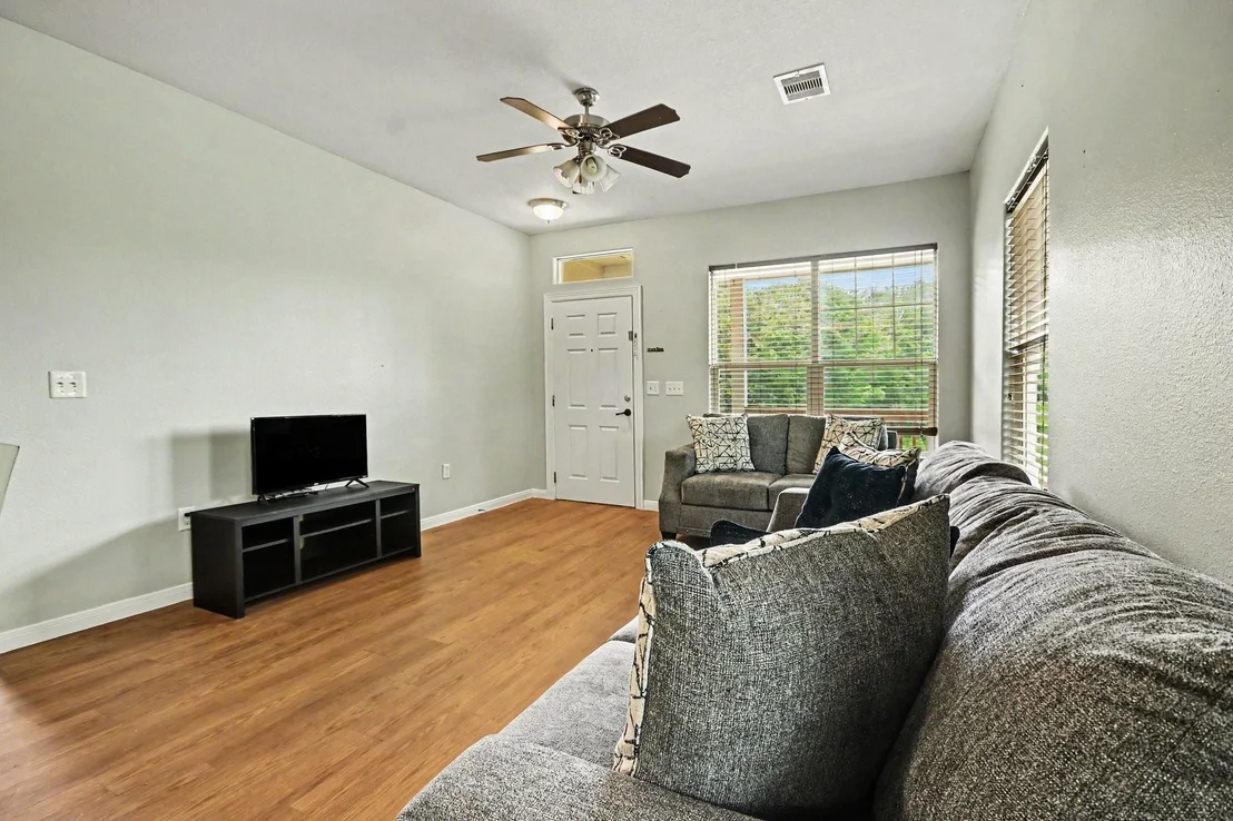 Photo of 5813 David Street