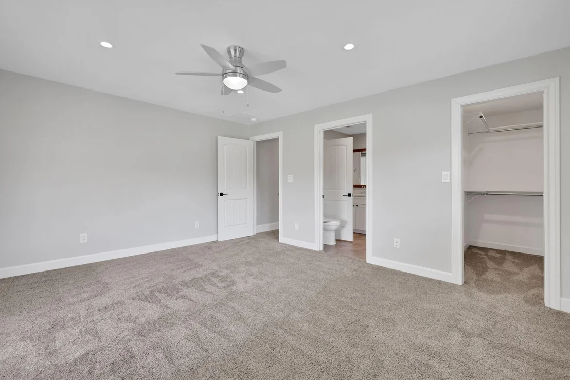 Photo of 930 Paradise Drive