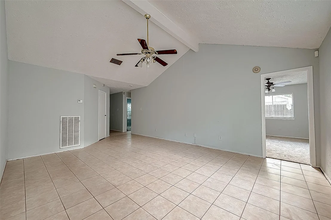 Photo of 7035 Foxfield Lane