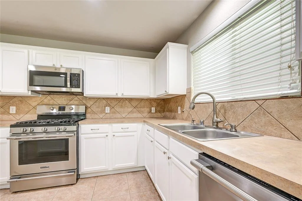 Photo of 21602 N Boundary Peak Way