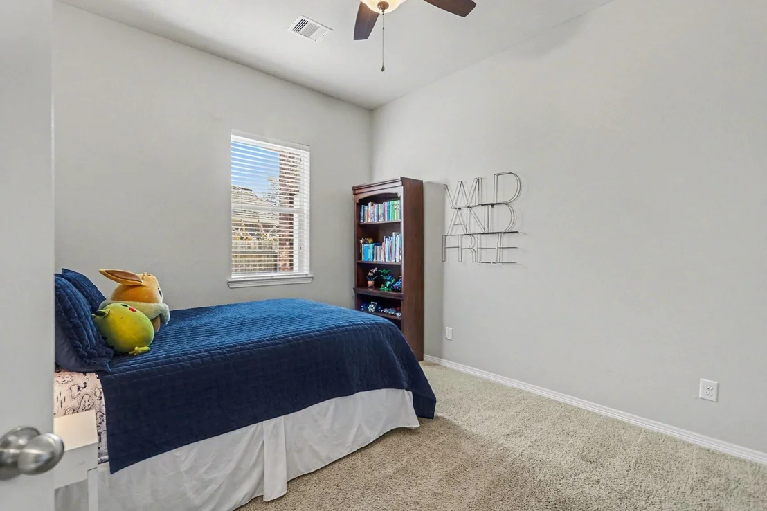 Photo of 27006 Cliff Pointe Lane