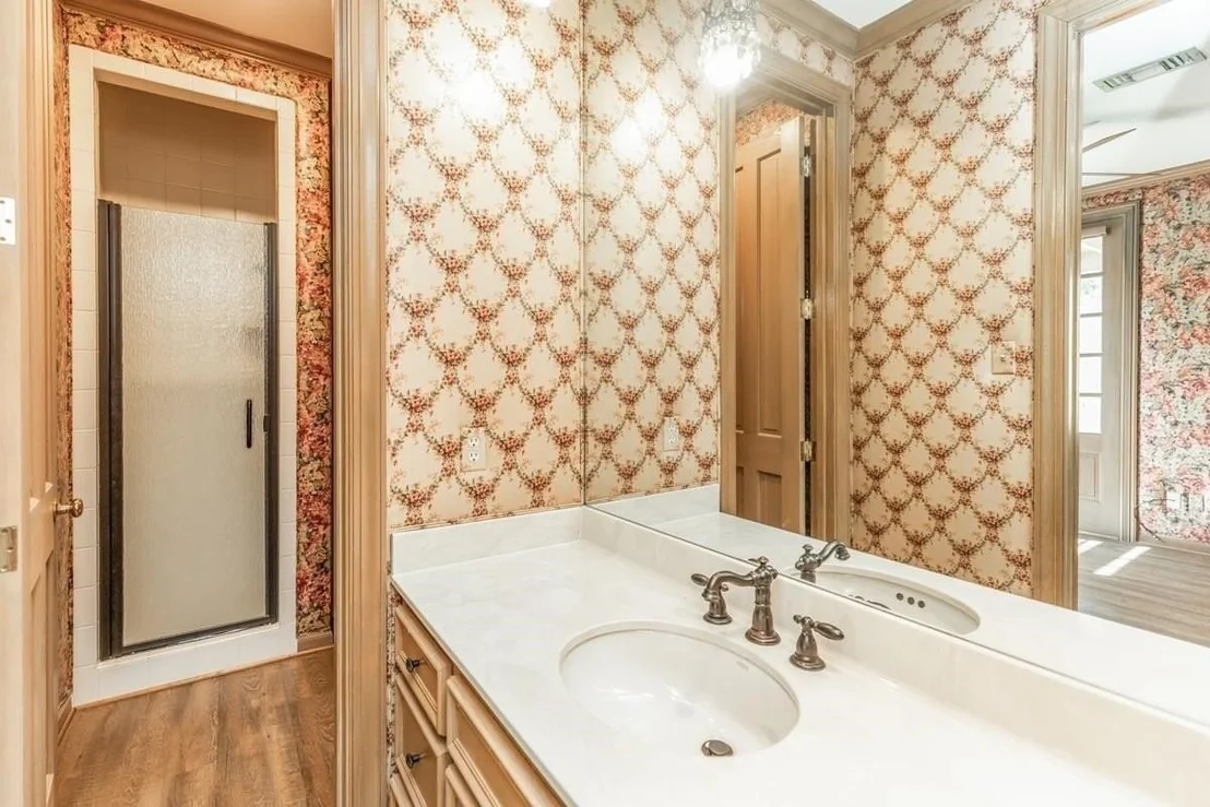 Photo of 725 Thomas Road