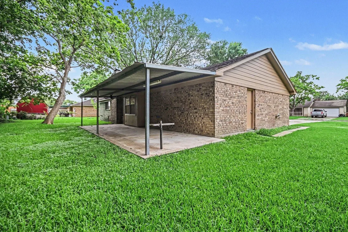 Photo of 1917 Coupland Drive