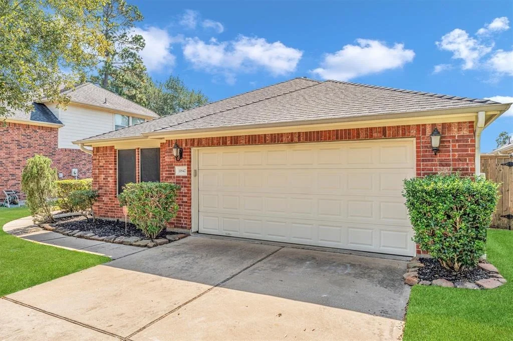Photo of 11847 Gatesden Drive