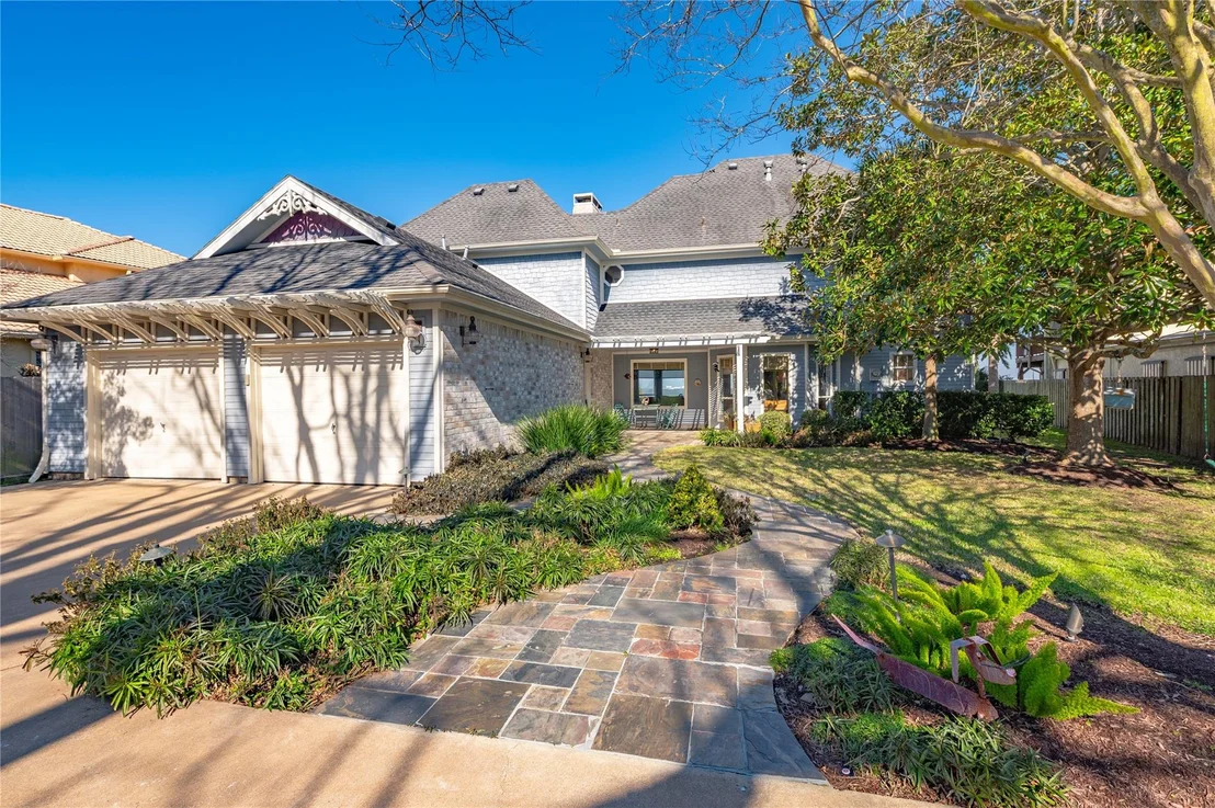 Photo of 5123 W Bayshore Drive