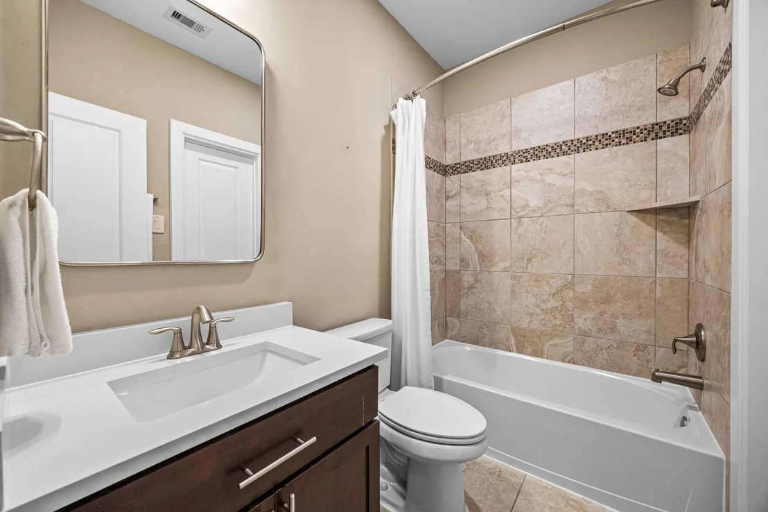 Photo of 8413 Moritz Green