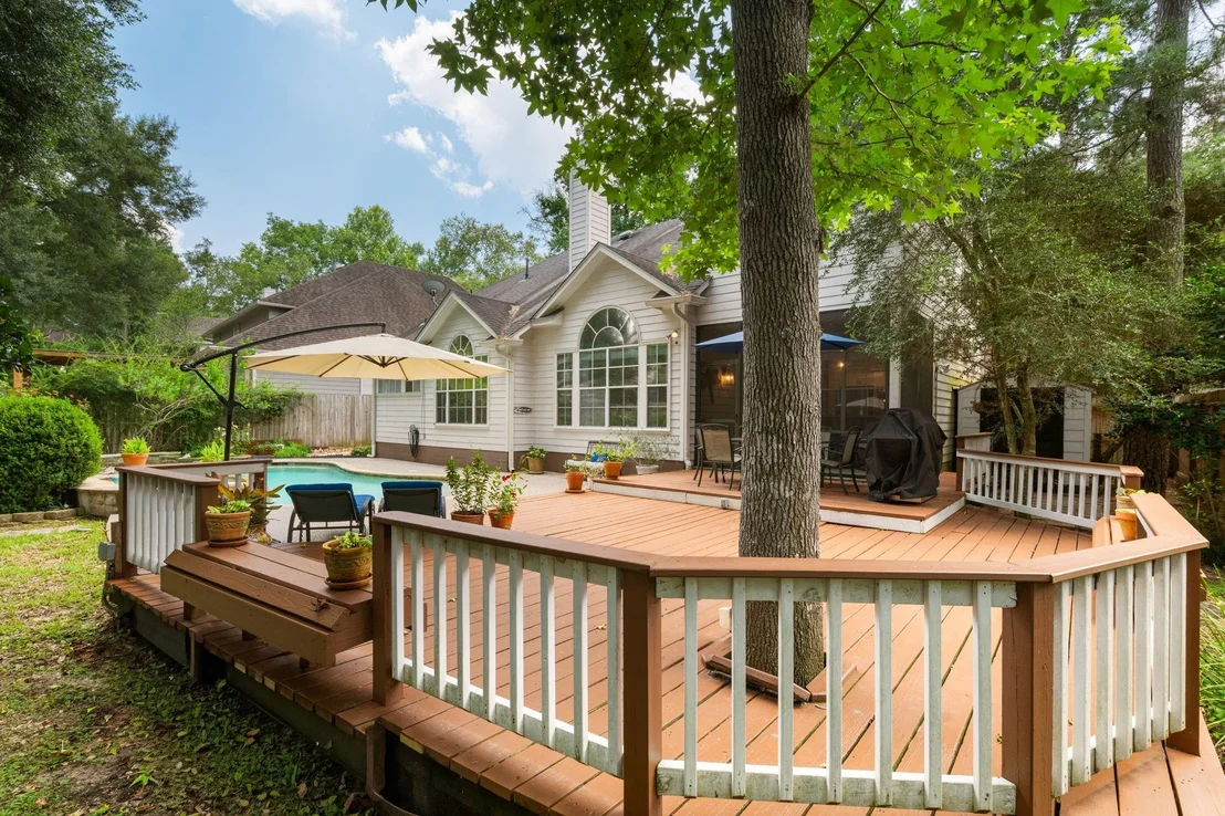 Photo of 15 S Piney Plains Circle