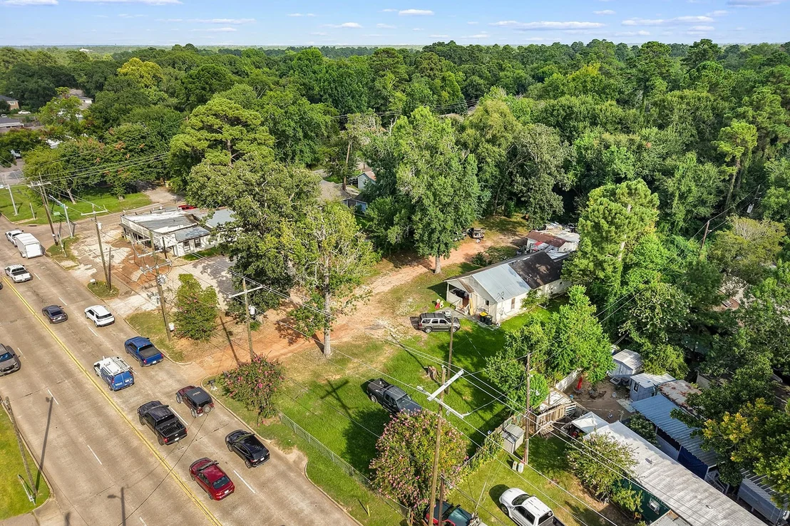 Photo of 425 Silverdale Dr
