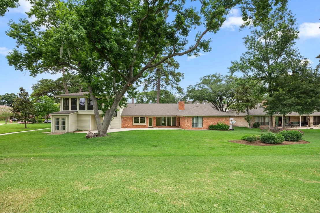 Photo of 6115 Bermuda Dunes Drive