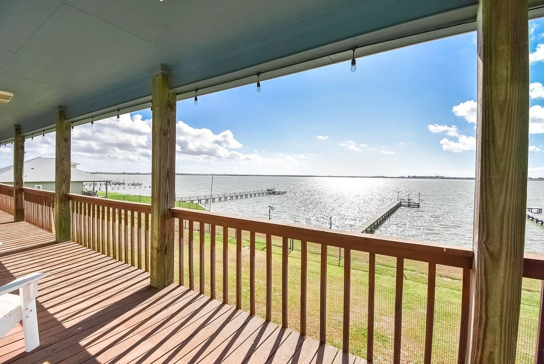 Photo of 1504 W Bayshore Drive