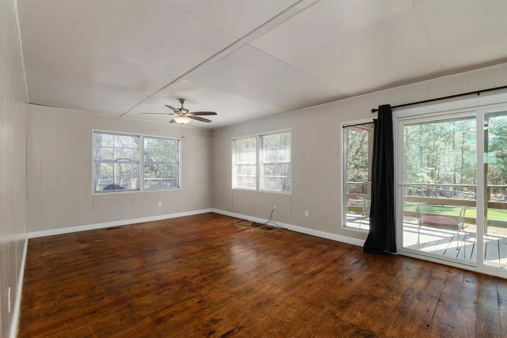 Photo of 104 Broken Bow