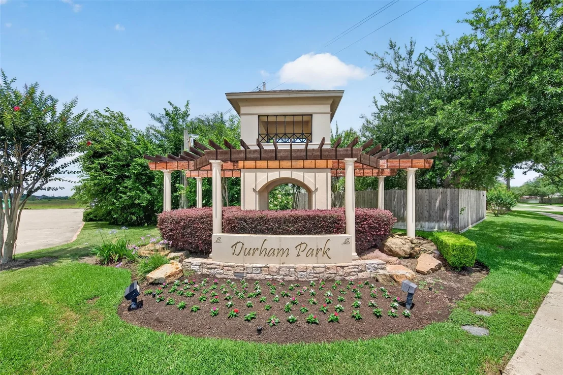 Photo of 10818 Tallow Briar