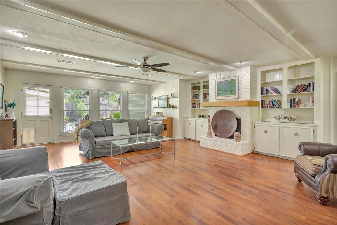 Photo of 16407 Clearcrest Drive