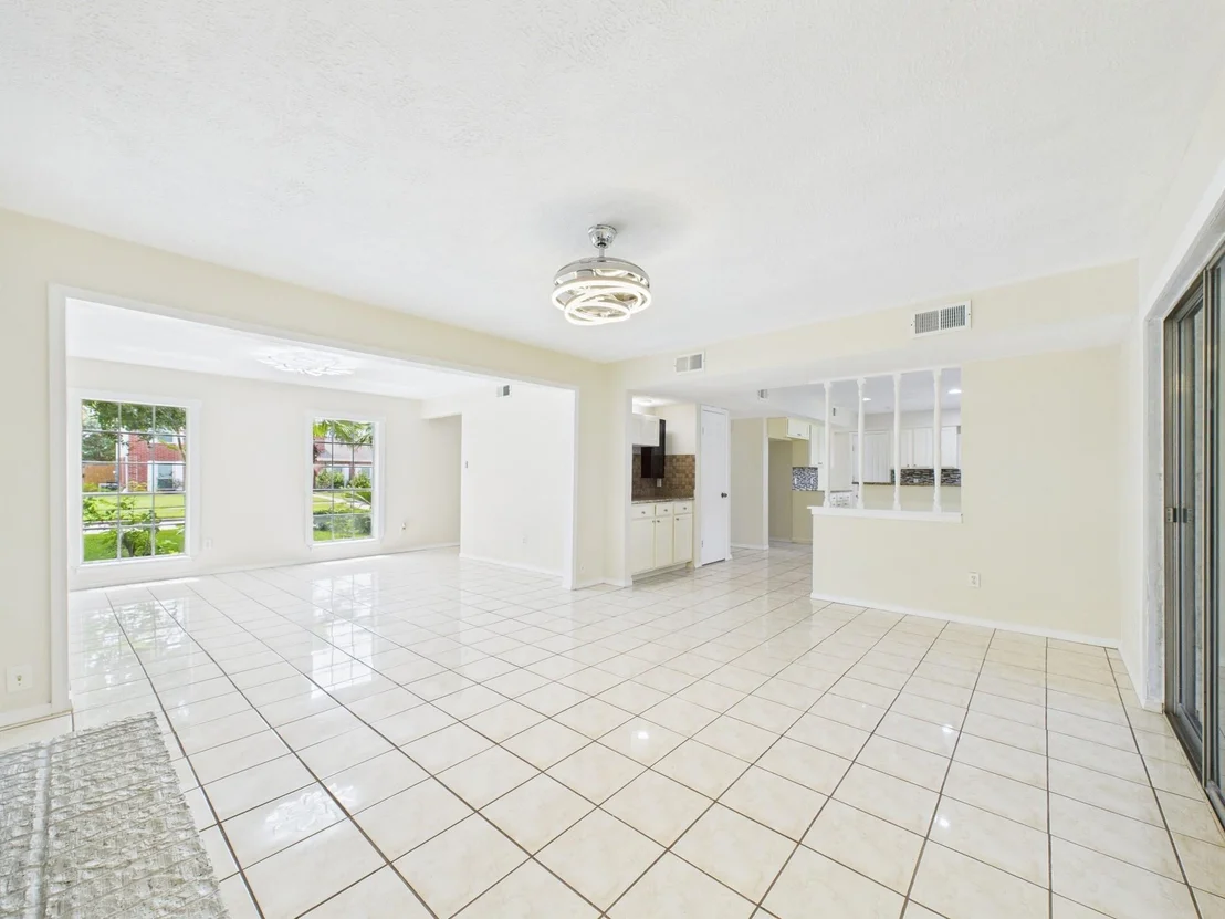 Photo of 459 Woodrail Drive
