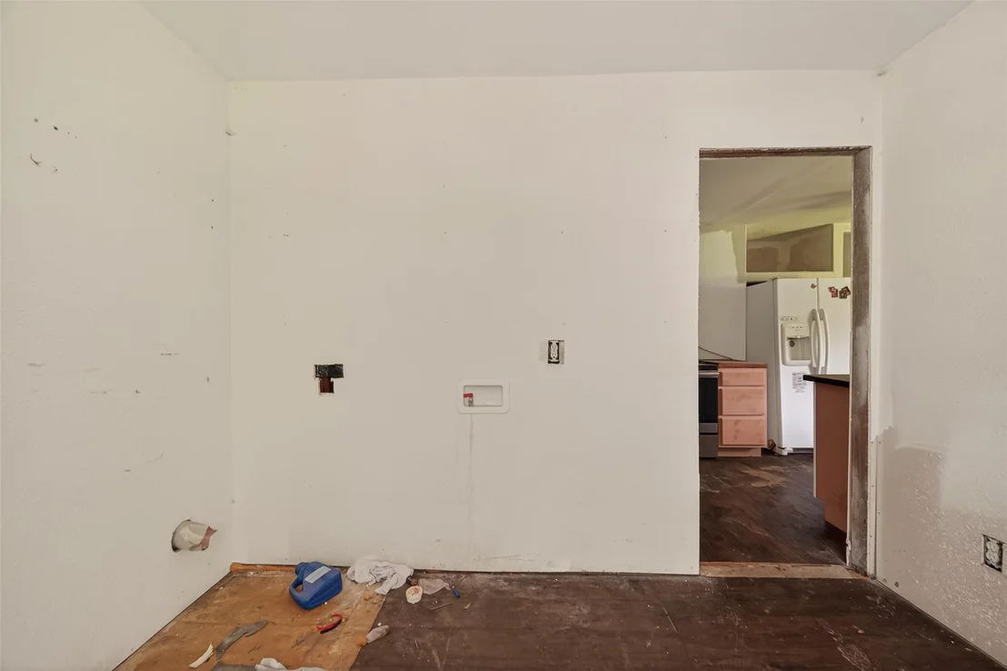 Photo of 25080 Lakeshore Drive
