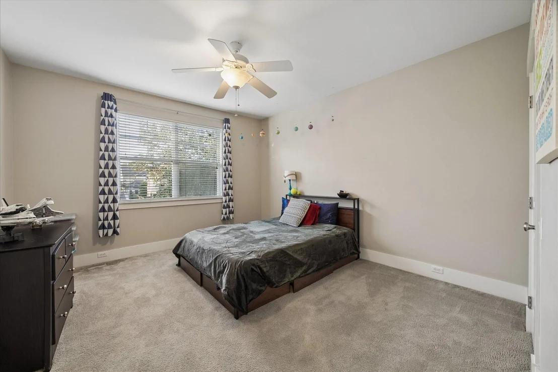 Photo of 1525 Chippendale Road
