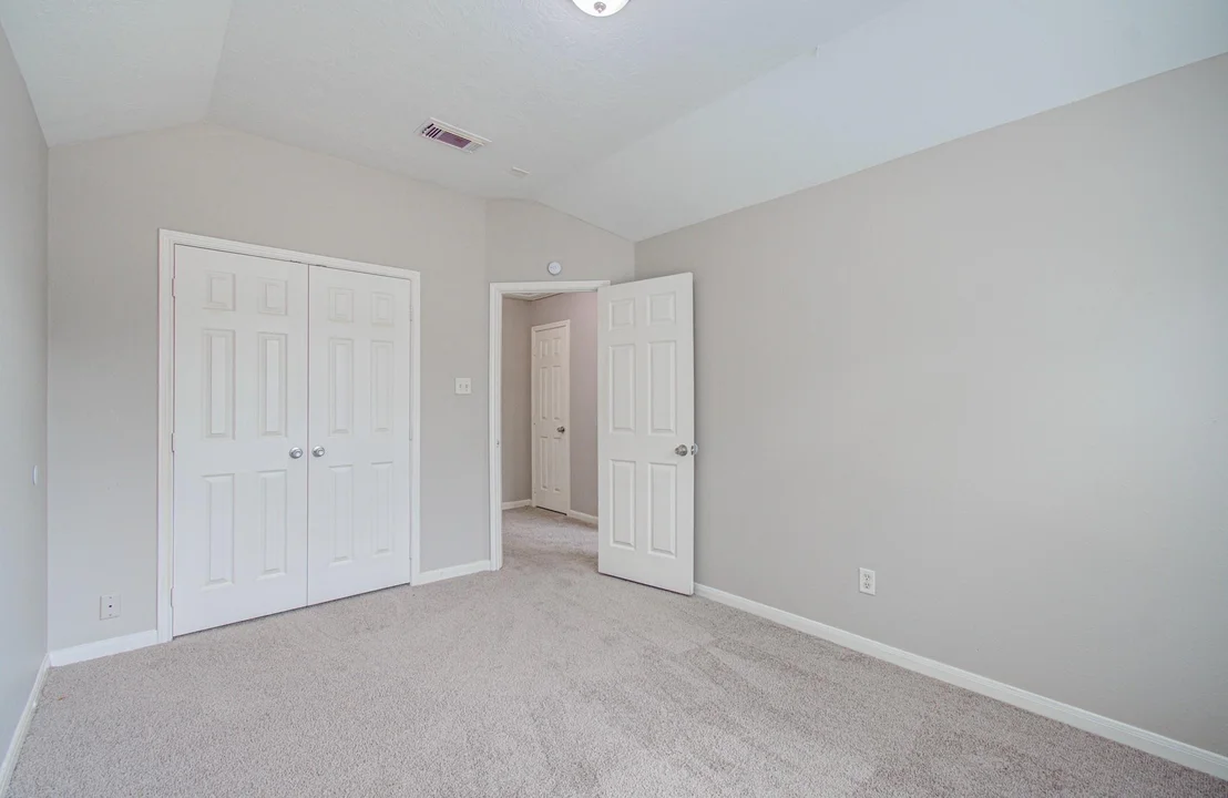Photo of 19423 Bear Springs Drive
