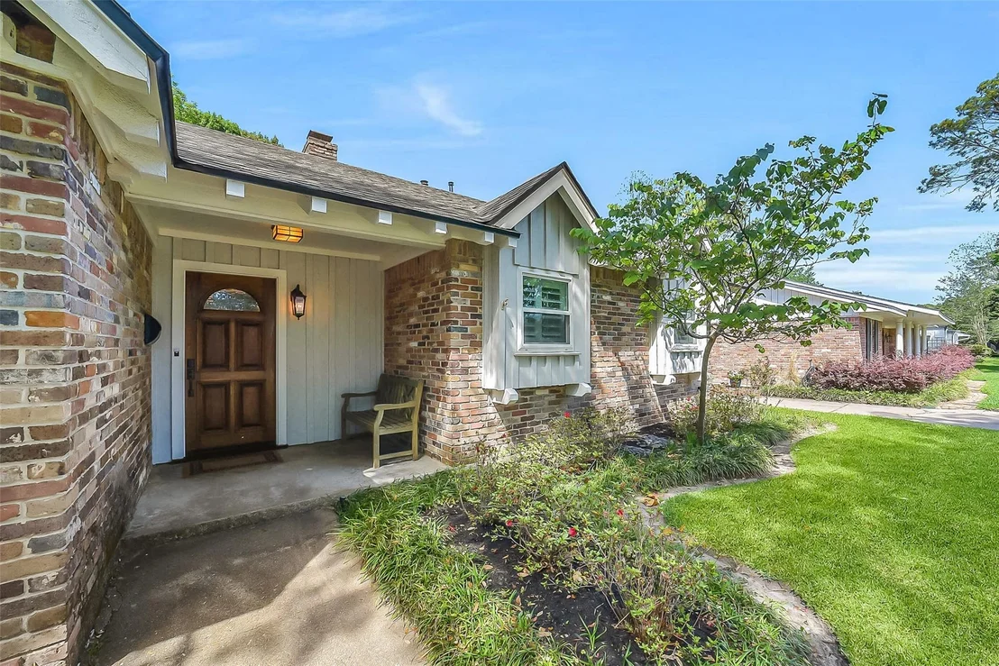 Photo of 10026 Overbrook Lane