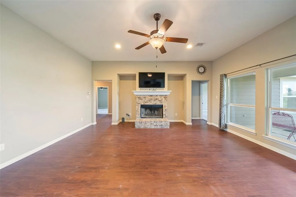 Photo of 8334 Rolling Oaks Drive