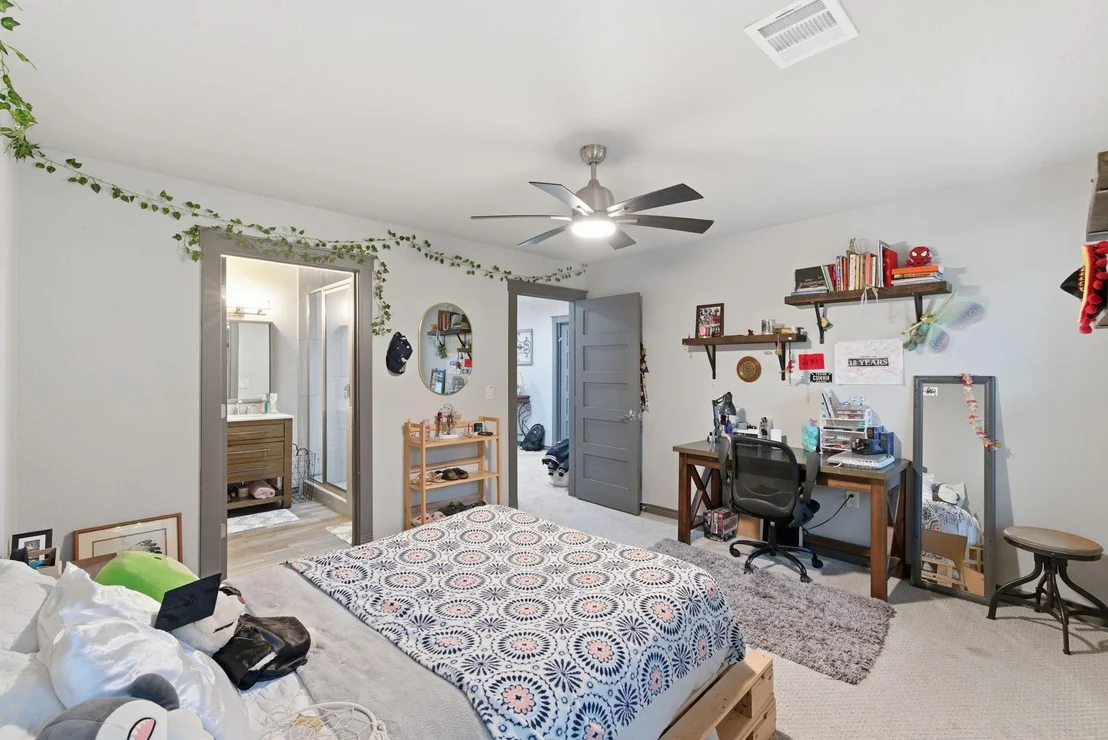 Photo of 1480 Traylor Road