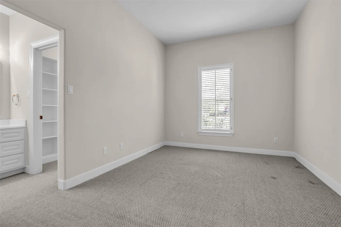 Photo of 13275 Brookfield Lane