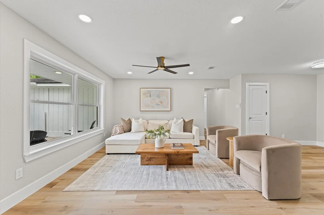 Photo of 2306 Eaglerock Drive