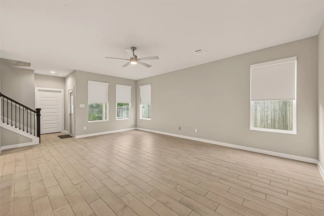 Photo of 2922 Valeria Drive