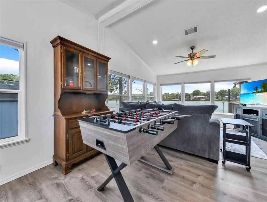 Photo of 336 River Oaks Drive