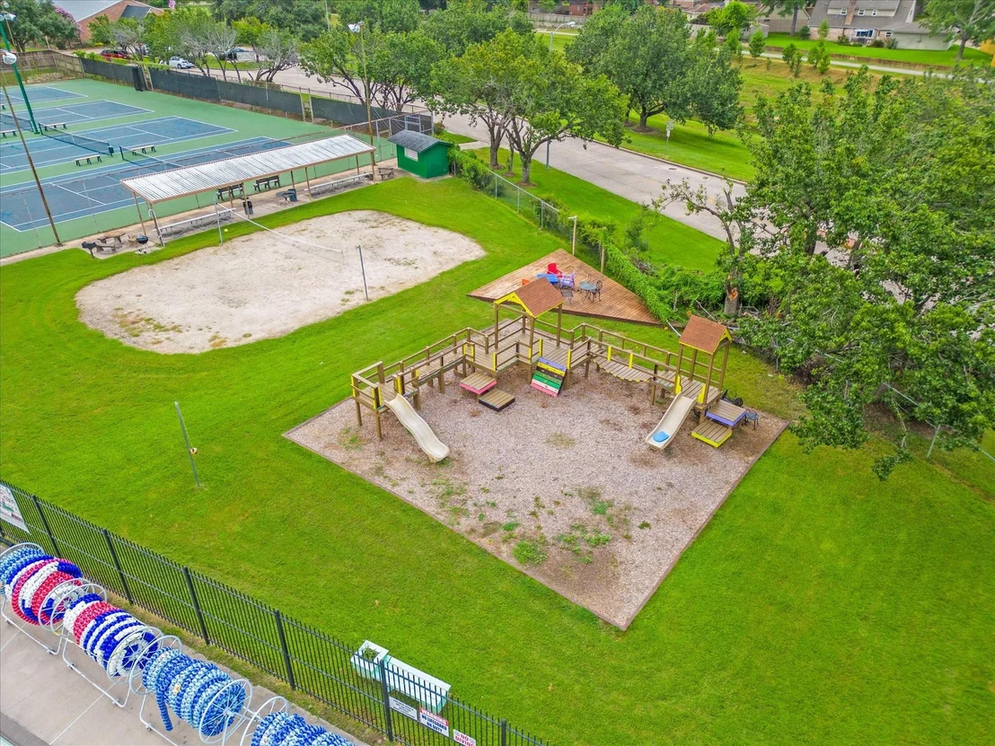 Photo of 11607 Leaning Pine Drive