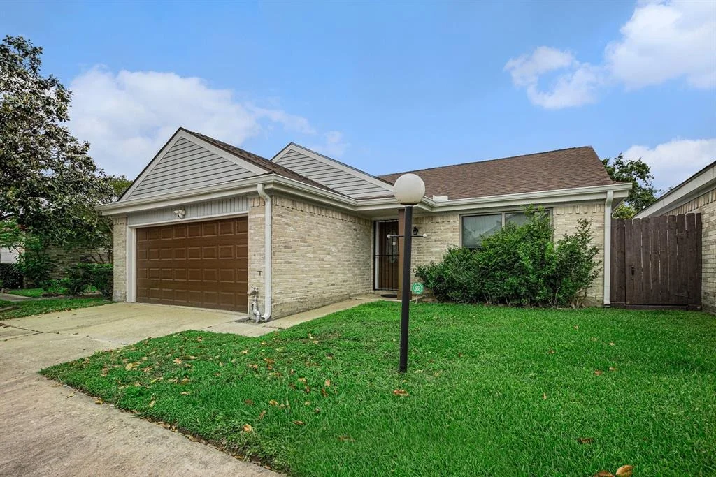 Photo of 6138 Linnhaven Drive