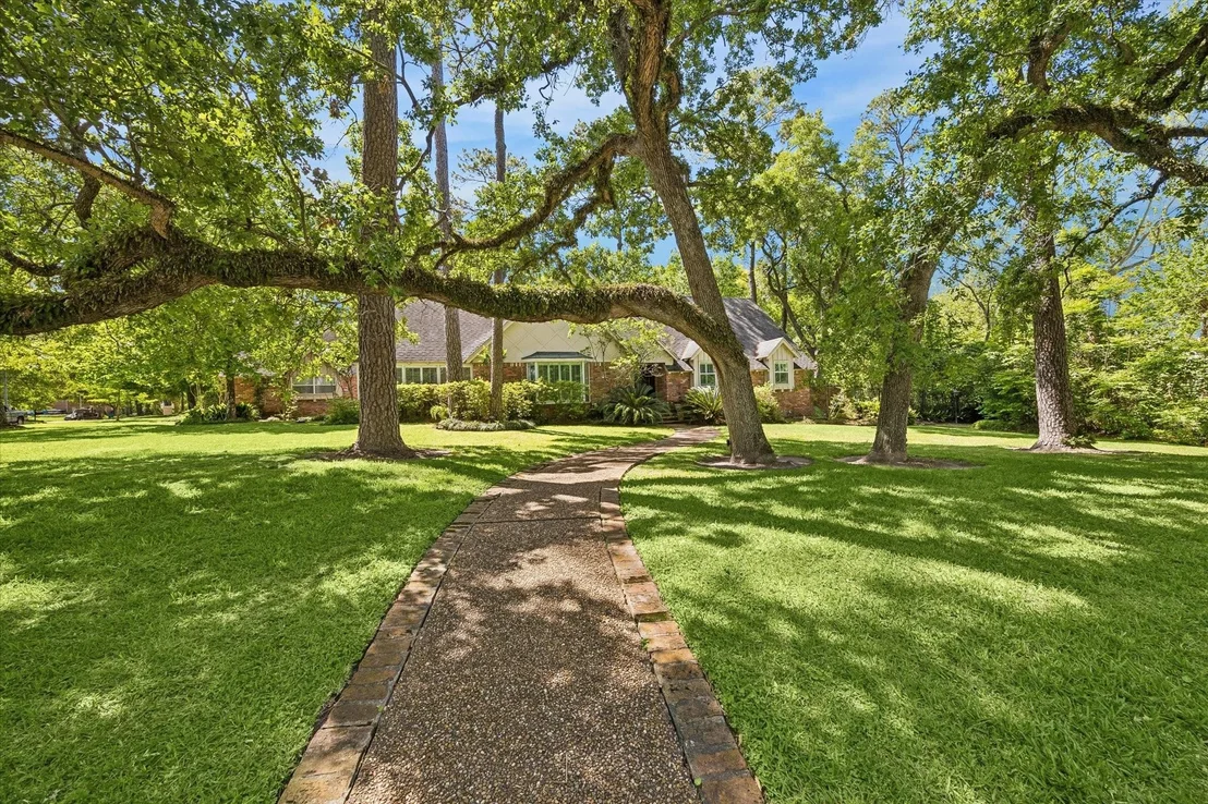 Photo of 41 Willowend Drive