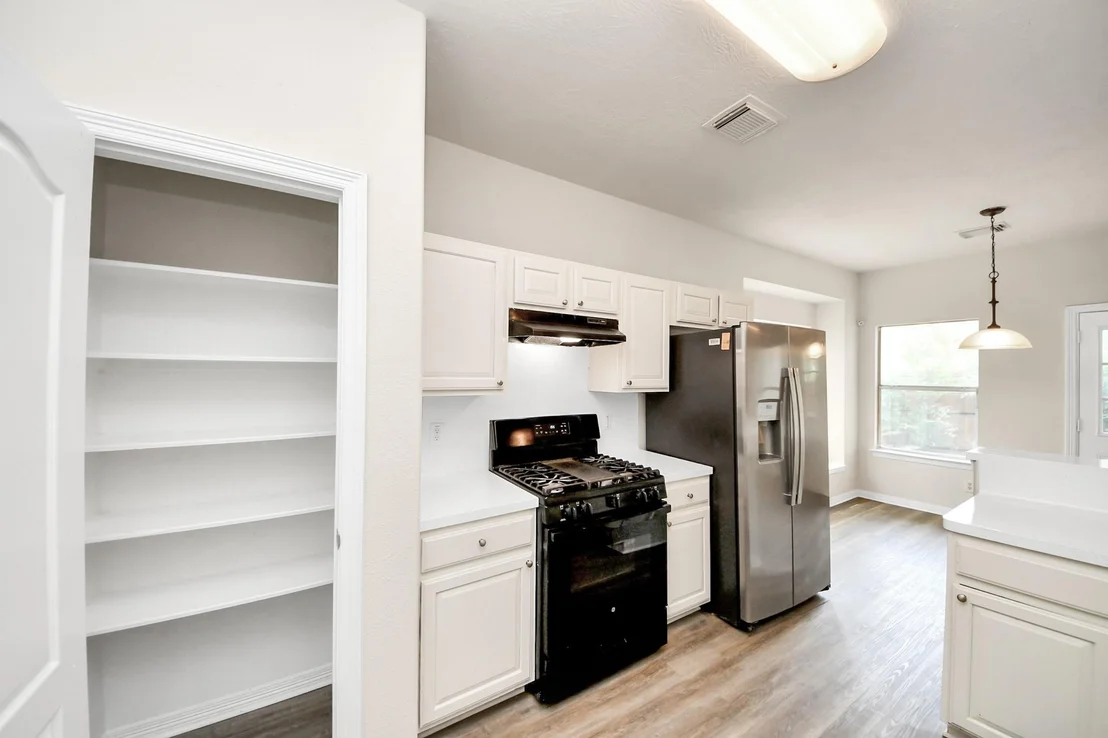 Photo of 5327 Rivergate Drive
