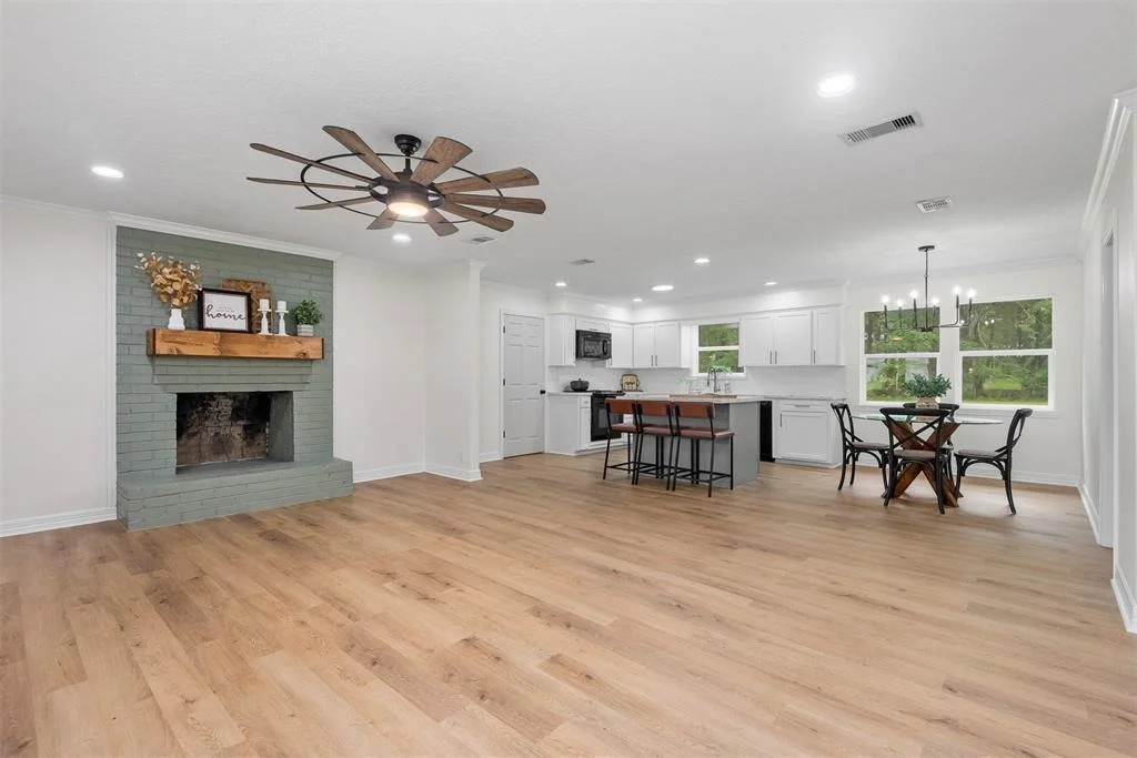 Photo of 3014 Inland Road